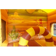 Location structure gonflable Maison Toboggan Western – vue complémentaire